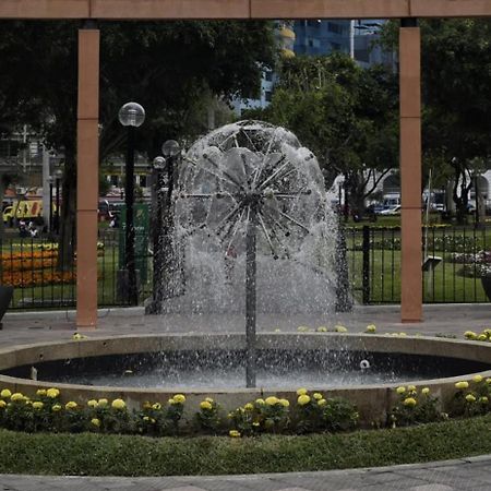 Appartement Hab Pequena Bano Compartido La Paz 4 à Lima Extérieur photo