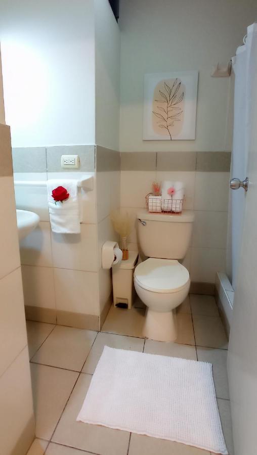 Appartement Hab Pequena Bano Compartido La Paz 4 à Lima Extérieur photo