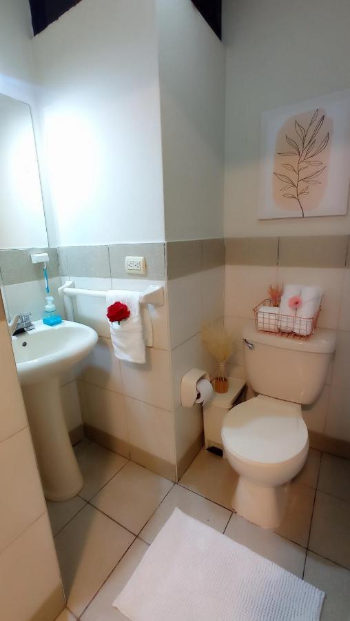 Appartement Hab Pequena Bano Compartido La Paz 4 à Lima Extérieur photo